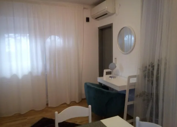 Apartman Maris *