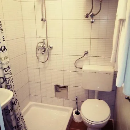 马里斯公寓 公寓 *