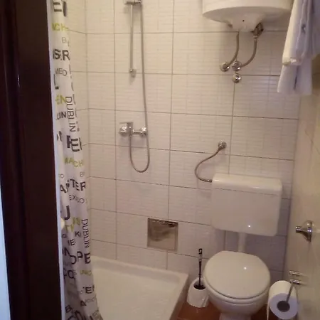 马里斯公寓 公寓 波雷奇